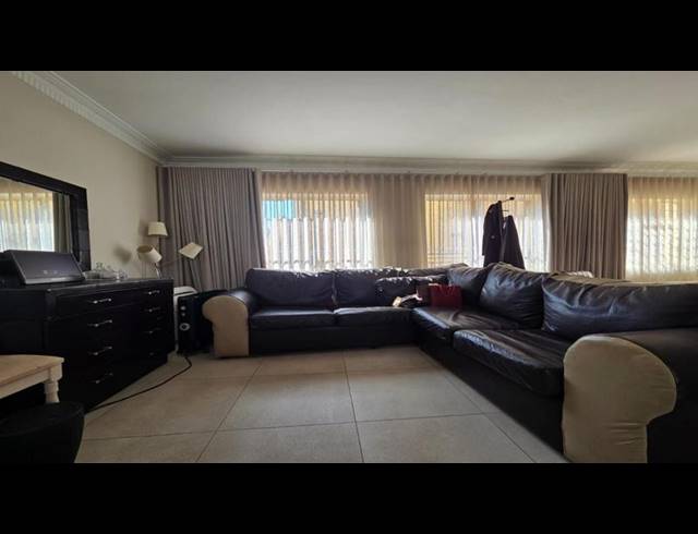 3 BEDROOM HOUSE FOR SALE IN LAUDIUM